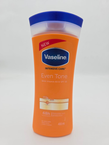 لوسیون بدن مدل EVEN TONE حاوی ویتامینB3وSPF10 حجم400ml