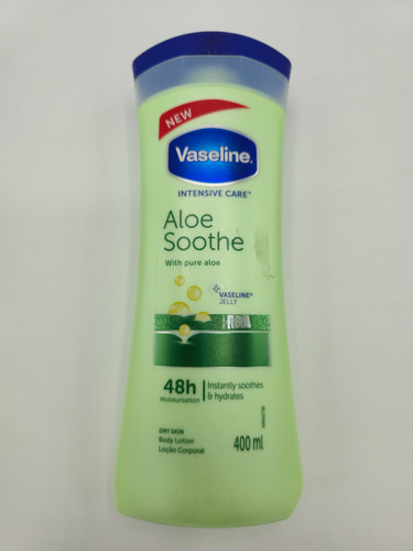 لوسیون بدن مدل aloe soothe حجم ۴۰۰ میلی