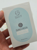 کرم ژل رویال به همراه صابون رویال و یک عددضد آفتاب بی رنگ استلین spf50